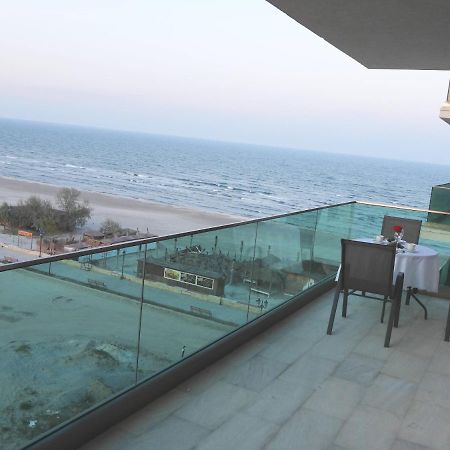 Maravali Seaview Mamaia Apartment Exterior photo